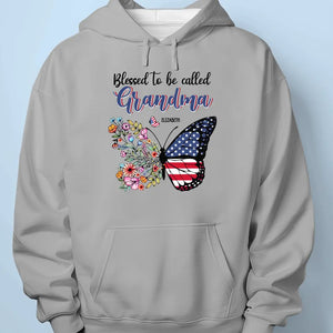 A Mother's Love Is The Greatest Gift - Family Personalized Custom Unisex T-shirt, Hoodie, Sweatshirt - 4th of July, Gift For Mom, Grandma