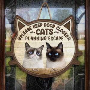 Custom Photo Cat Planning Escape - Dog & Cat Personalized Custom Home Decor Wood Sign - House Warming Gift For Pet Owners, Pet Lovers