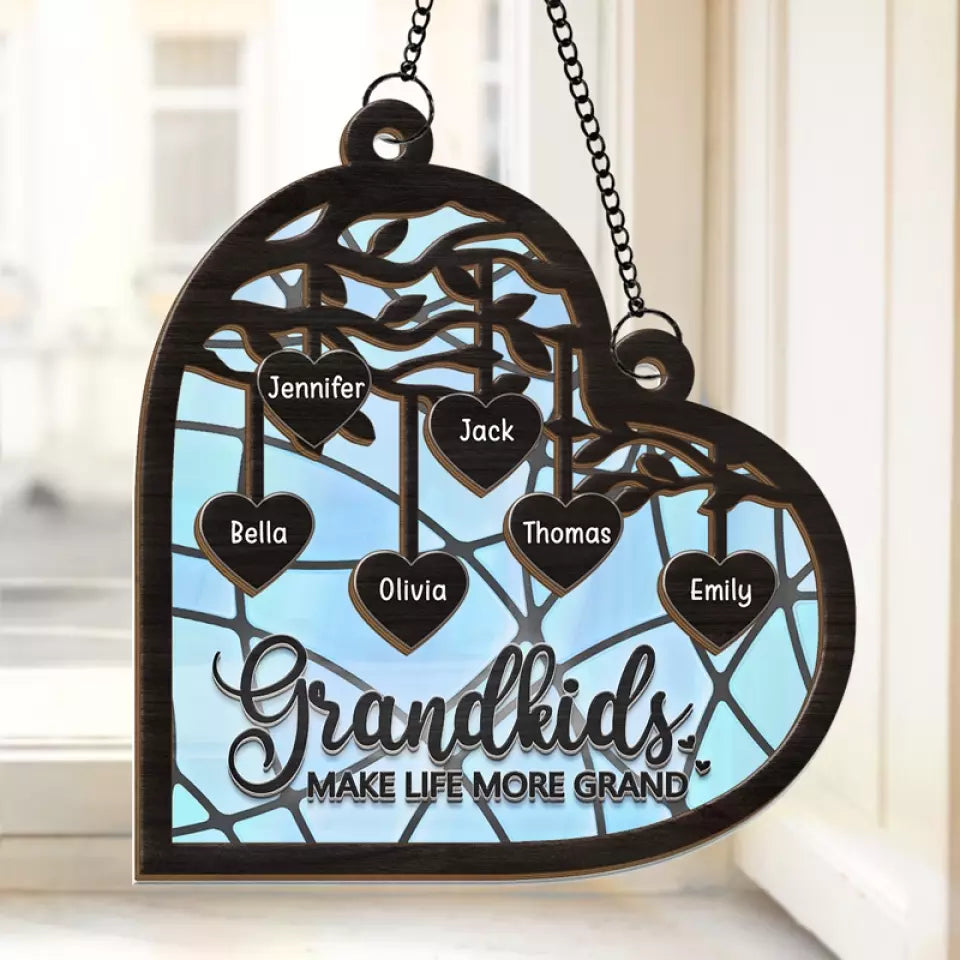 We Live In A Circle Of Love - Family Personalized Window Hanging Suncatcher - Gift For Grandma