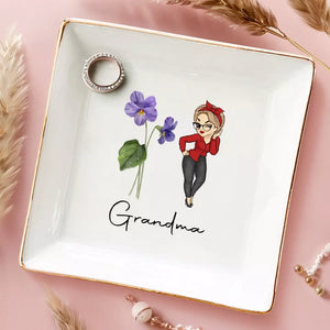 Grandmother Is The Heart Of Our Family - Family Personalized Custom Jewelry Dish - Gift For Mom, Grandma