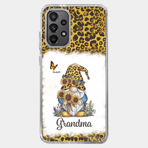 A Gnome’s Wisdom, A Grandma’s Heart - Family Personalized Custom Clear Phone Case - Gift For Mom, Grandma