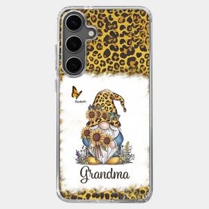 A Gnome’s Wisdom, A Grandma’s Heart - Family Personalized Custom Clear Phone Case - Gift For Mom, Grandma